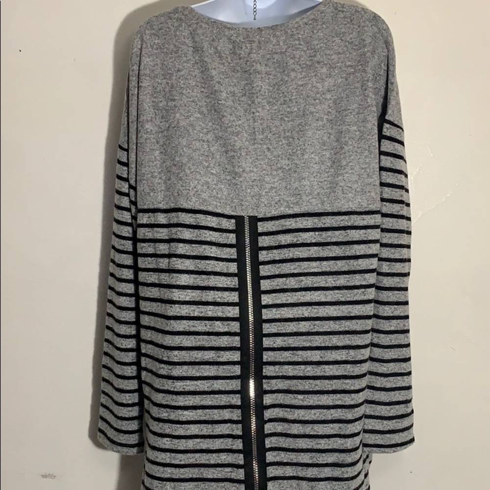 Tunic Sweater - Picture 2 of 6